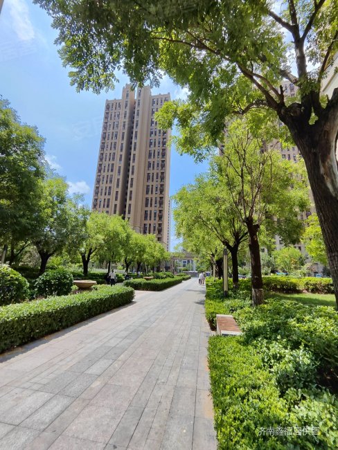 力高澜湖郡 26楼精装婚房 两室一厅电梯双