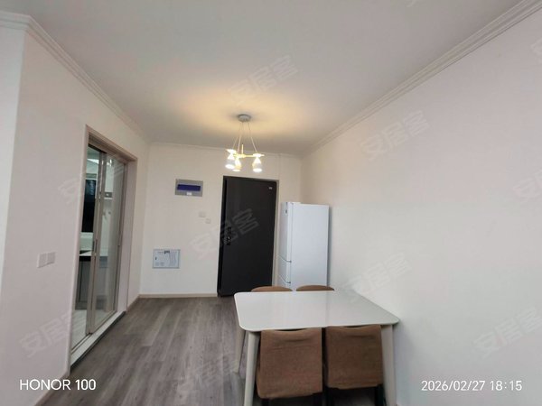 徐州新沂建邺路高铁花园高铁花园电梯精装三室两厅一卫1300月家具家电齐全拎包入住出租房源真实图片