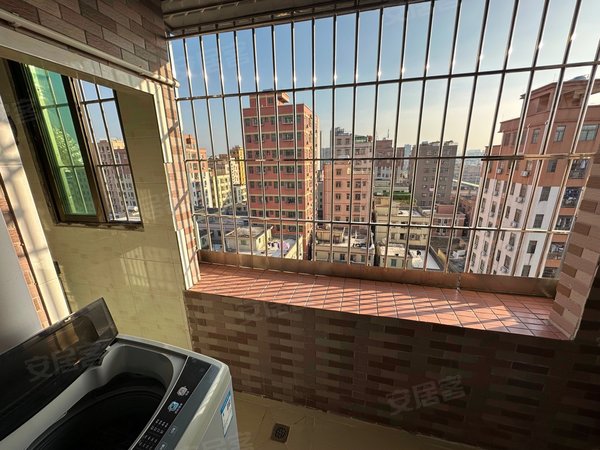 深圳光明公明薯田埔村公明薯田埔地铁站旁精装大两房高楼层采光通风好