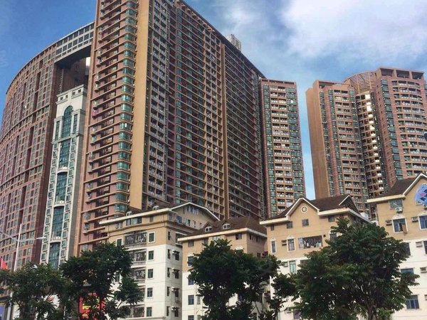 深圳福田赤尾京基御景华城赤尾地铁口 高层朝南两房一厅 御景华城花园