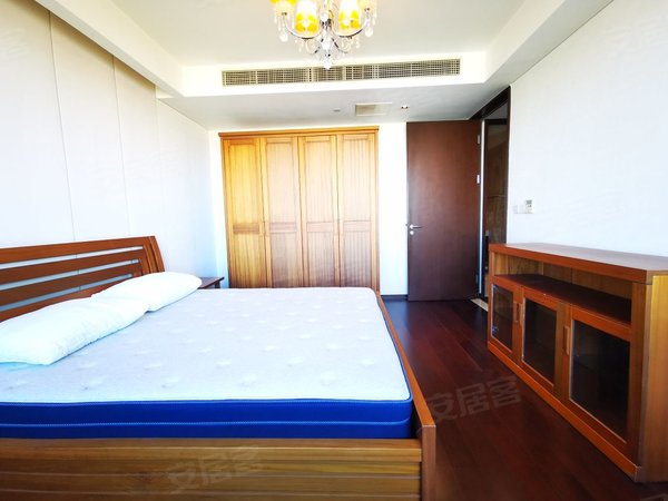 天津和平劝业场津塔公寓津塔公寓 2室1厅1卫 精装修 126平 电梯房