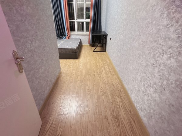 六安裕安裕安万达广场月亮岛小区一手房源月亮岛万达华府六州首府富安新城4室3室单间独卫皖西学出租房源真实图片