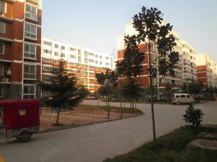 中牟县 >> 住房  标签: 房地产住宅区 蓝爵世家共多少人浏览:1092749