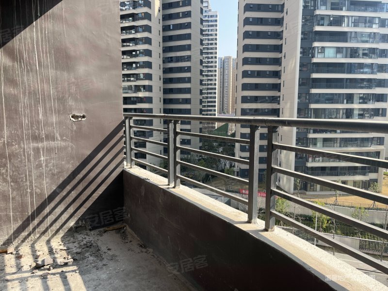 峰景里858万清水套三双卫好楼层