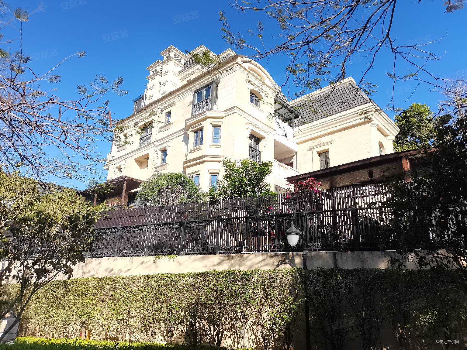 金地天悦湾别墅