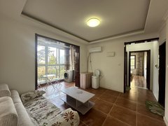 威海乳山市银滩深南小城位置便利拎包入住一楼2室带花园南北通透可供暖出租房源真实图片