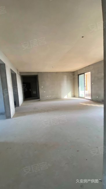 有钥匙山水氿城19楼167平四室两厅两卫横版户型