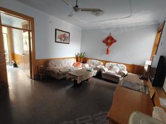 沂源城区银座新城宾馆对面,3楼,带家具家电一年12000出租房源真实图片