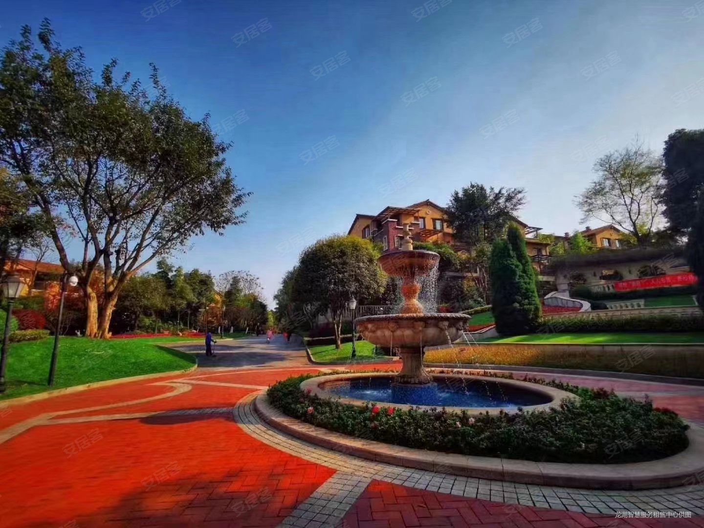 龙湖东桥郡中庭双拼别墅户型大花园业主安心出售