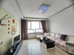延边珲春靖和政务大厅附近东方绿洲三期电梯楼两室一厅家具家电齐全出租出租房源真实图片
