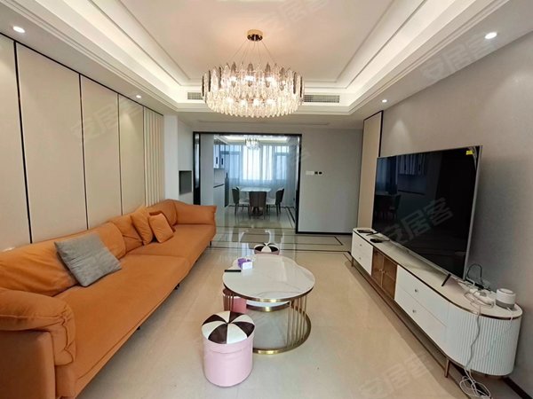 苏州常熟东南开发区名湖豪庭名湖豪庭 精装3房 设施齐全 南北通透 包