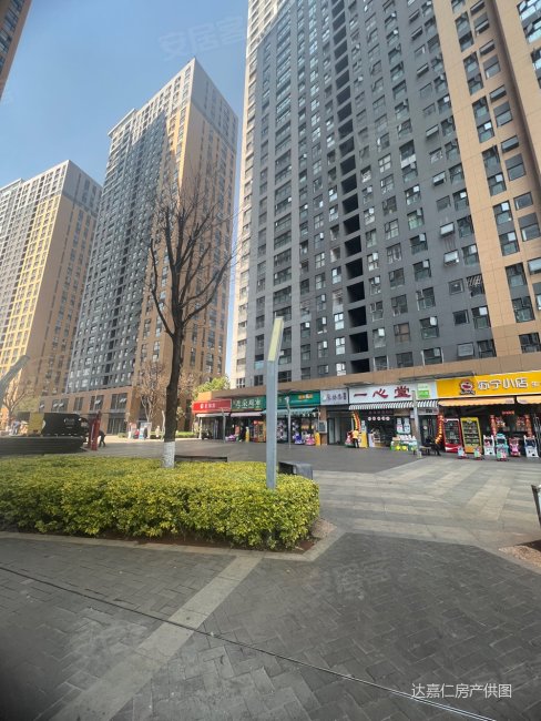 火车北站金尚俊园二期2房825万精装