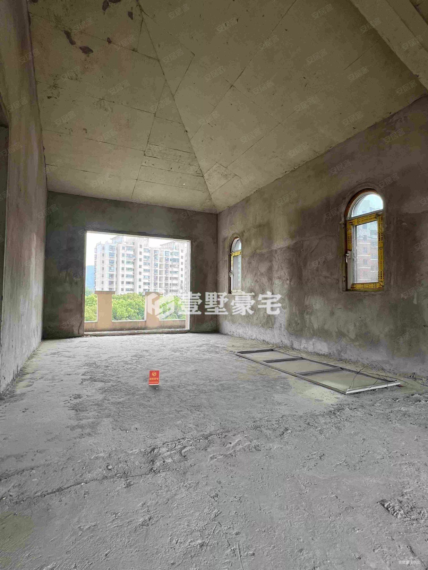 阳光聚宝山庄二期美林墅(别墅)6室4厅4卫582㎡南北2100万