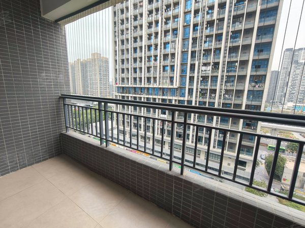 越秀滨海御城3房 业主诚心出租看房方便 近隆学校 近地铁口,南沙租房