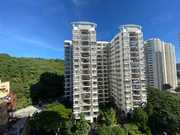 三亚吉阳水三千大东海花园大东海海边大东海花园小区4室2厅3卫半年租