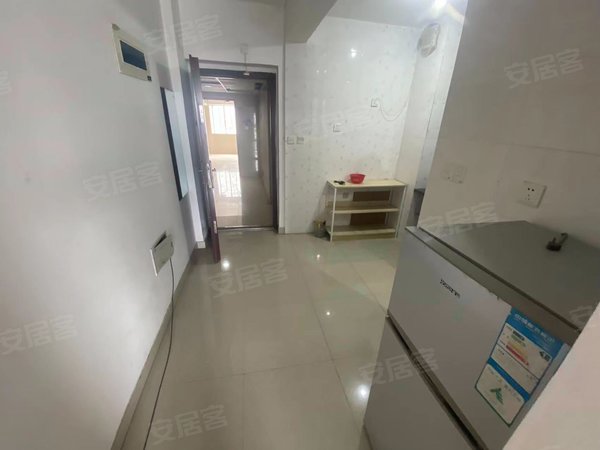 乌山路 黎明 华润万象城旁福尚名居 单身公寓独门独户,鼓楼租房-福州