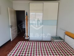 唐山迁安城区广场馨园 三室 精装修 南北通透 停车免费 紧挨教育园区出租房源真实图片