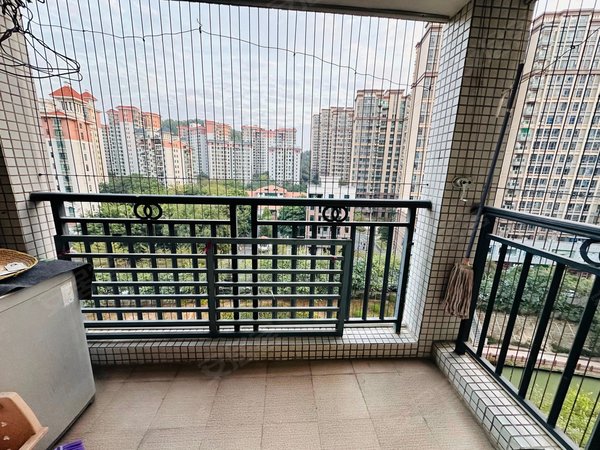 惠州博罗罗阳永安居天虹商场对面 精装修两房 随时看房出租房源真实