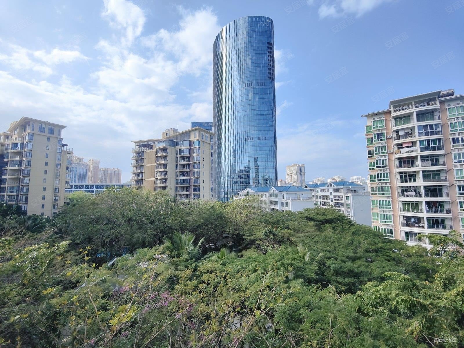 荣德花园南北通透电梯房满五住房看房方便有钥匙