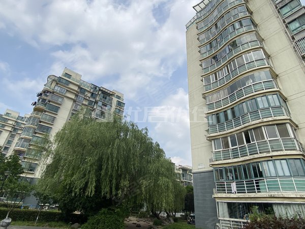 昆山玉山城南四季华城大两房出租 看房有钥匙出租房源真实图片