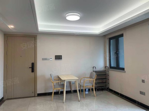 深圳坪山坑梓豪方东园东北师范学校对面.比亚迪2.5号门附近.