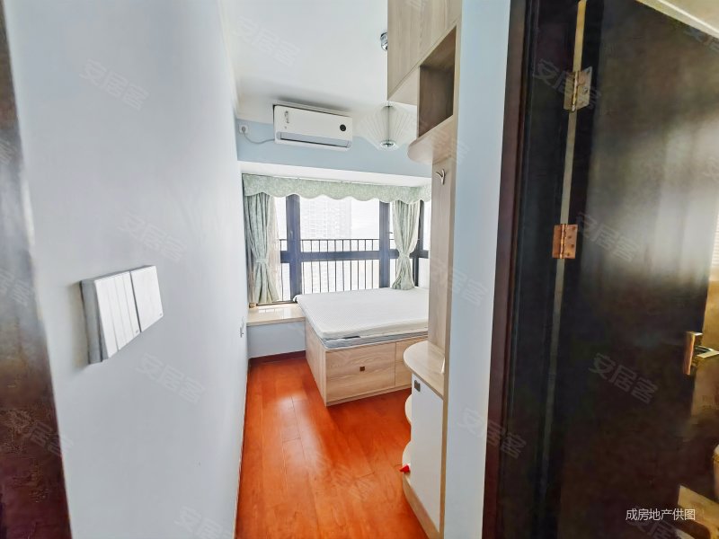 佛山房产网>佛山二手房>禅城二手房>绿景二手房>新福港鼎峰>800_600