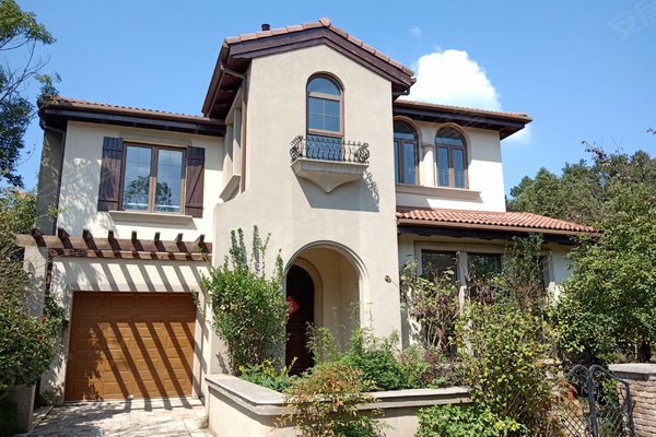 绿城西子青山湖玫瑰园