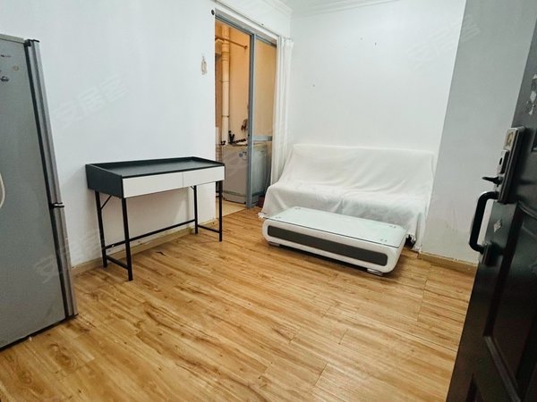 深圳罗湖东门东悦名轩晒布地铁站 3号线 一房一厅 民水电 燃气做饭 带