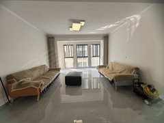 阜阳阜南复政路和谐佳苑 三室两厅两卫家具家电齐全拎包入住 新百超市旁边出租房源真实图片
