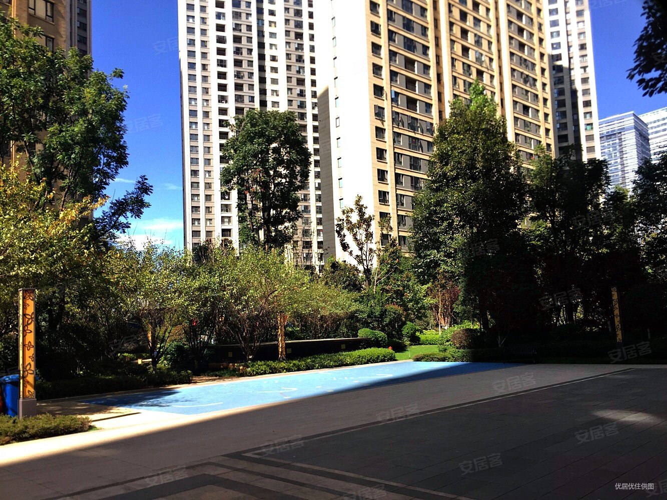 红星天铂3房2卫的全新毛坯房只要110万就可以拿下啦