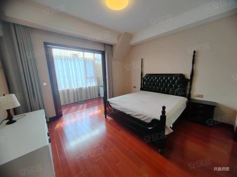 可看花园随时可看房小区周边配套成熟生活方便,国基逸境(别墅)二手房