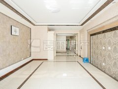 中海城圣朝菲 3室2厅2卫 电梯房 120平 精装修 近地铁