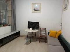 韶关浈江浈江南路通天坡市场旁边，一楼，近市场学校，出行方便。出租房源真实图片