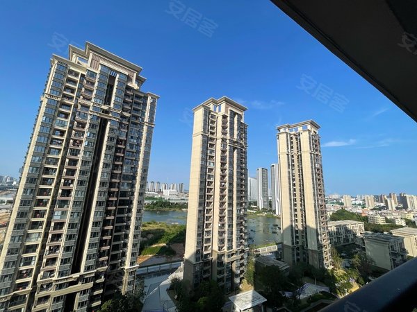 珠海高新区金鼎恒大云锦花园恒大云锦精装3房,全新配置,直接入住,看