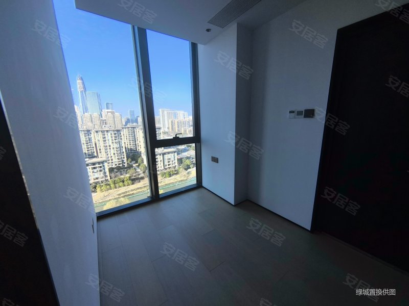阪急旁东部新城大平层海晏一品全新诚随时看房