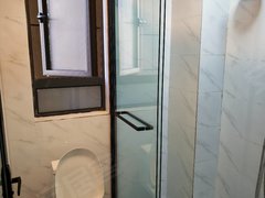 诸暨大唐永新广场出租大唐碧桂园一室一厅一厨一卫1350包物业。出租房源真实图片