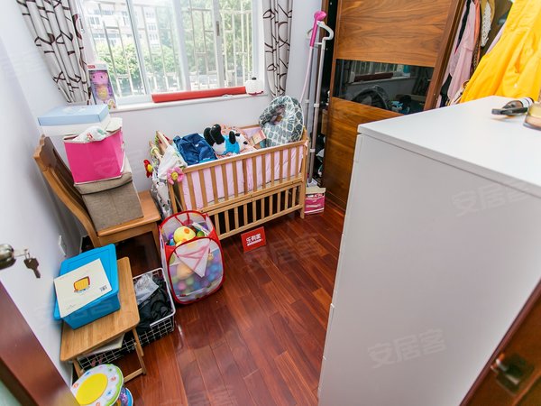 深圳福田景田北景田南住宅小区景田三线地铁口精装三房 南北通透 装修