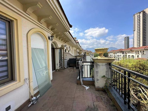 福州仓山金桔路公园道1号1期(别墅)金山 仓五小 叠上别墅出租五房 可