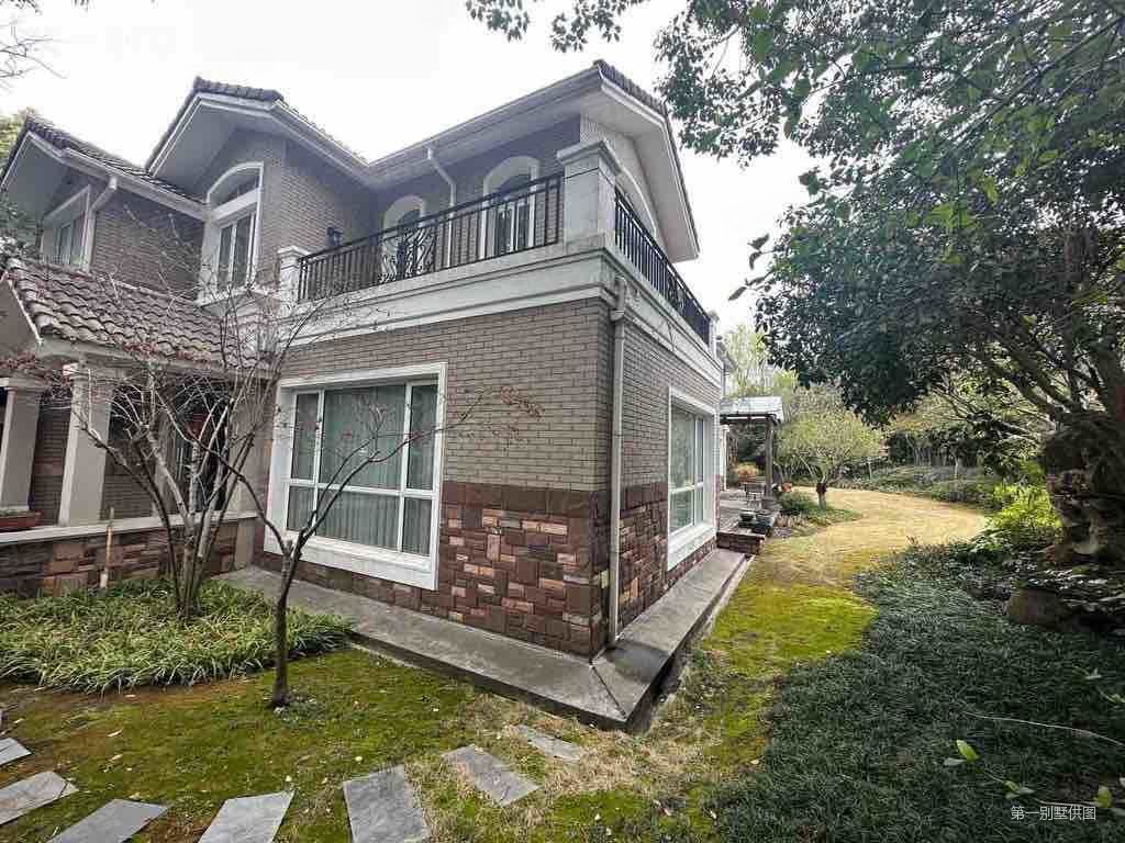 上海房产网>上海二手房>松江二手房>泗泾二手房>佘山银湖别墅>1024