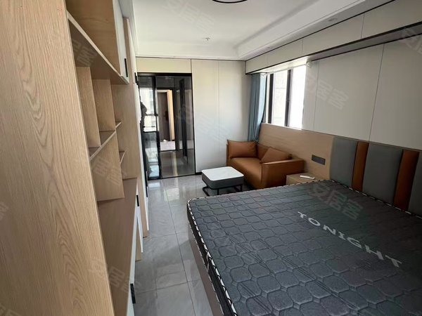 海宁海宁市区硖石新华苑爱琴海楼上一室一厅可短租 新华苑装修好密码锁家电齐全出租房源真实图片