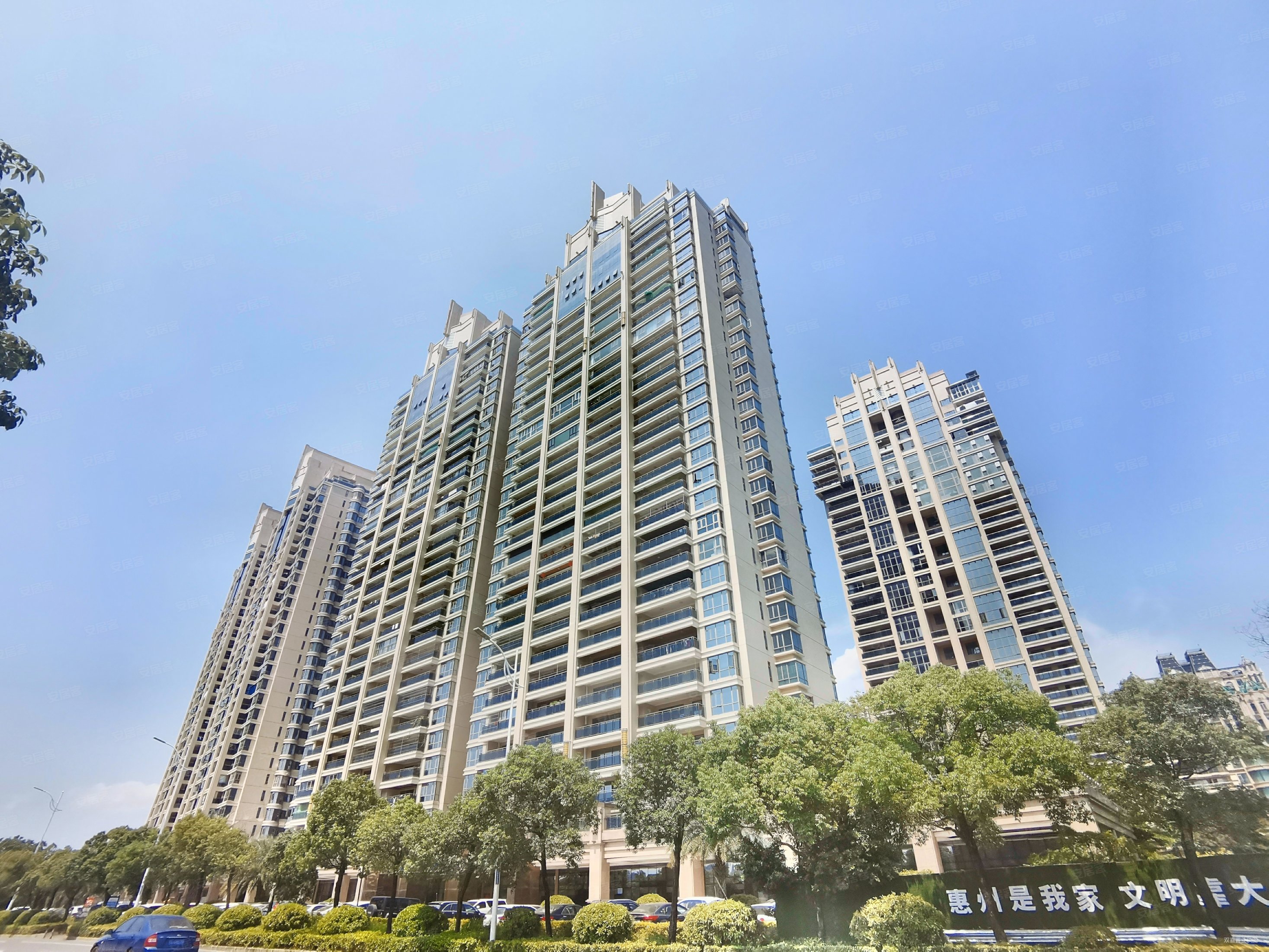合生帝景湾5室3厅3卫285.71㎡南北470万