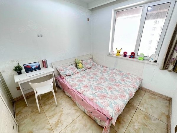 个房间嘎嘎干净环境嘎嘎好 设施齐全 包网包物业出租房源真实图片