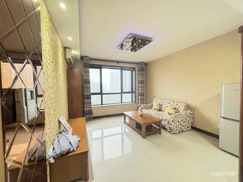 只要101 曲江1小 中海东郡 1室1厅 满2年 诚心卖