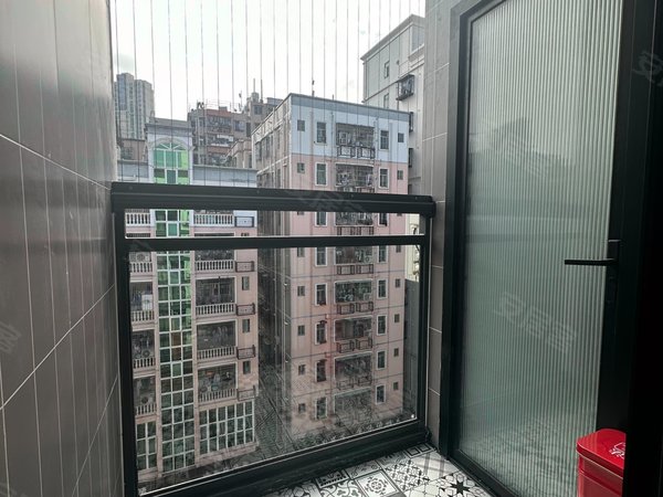 深圳布吉下水径上水径综合楼上水径地铁站 民水民电直达深圳北站 押一