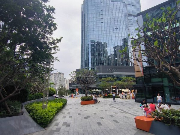 深圳龙岗大运恒明one恒明湾复试两房楼下愉园站还有8万商业综合体出租