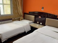 海西格尔木城区一室一卫 华兴斜对面 公寓房出租房源真实图片