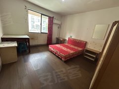 无锡新吴梅村,香梅人家朝南大单间带空调650400随时看房拎包入住出租房源真实图片