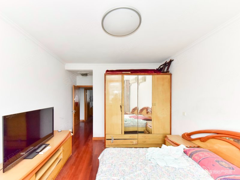 万丽花园3室2厅2卫129.73㎡南北350万