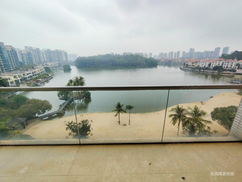 银湖山庄满五双卫格局高楼层采光充足有电梯朝南