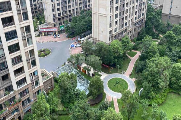 不足,绿地悦城f区怎么样,绿地悦城f区周边房产中介经纪人评价-南昌